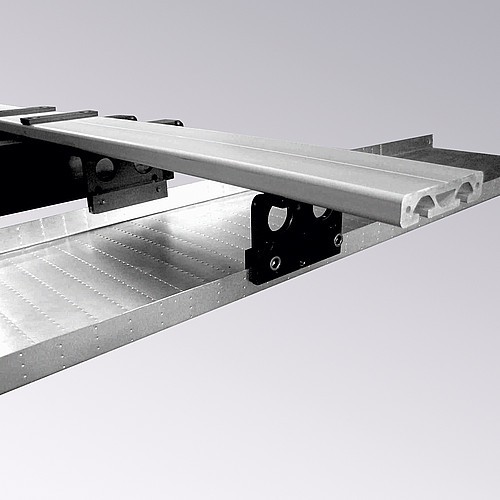 2299.69.10.40 Závěsné upevnění žlabu